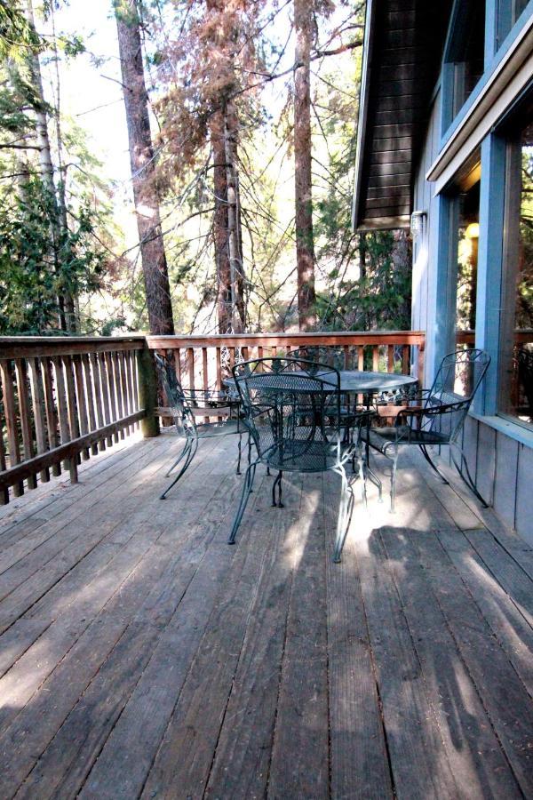 Tree House Lodge Yosemite West Exterior photo